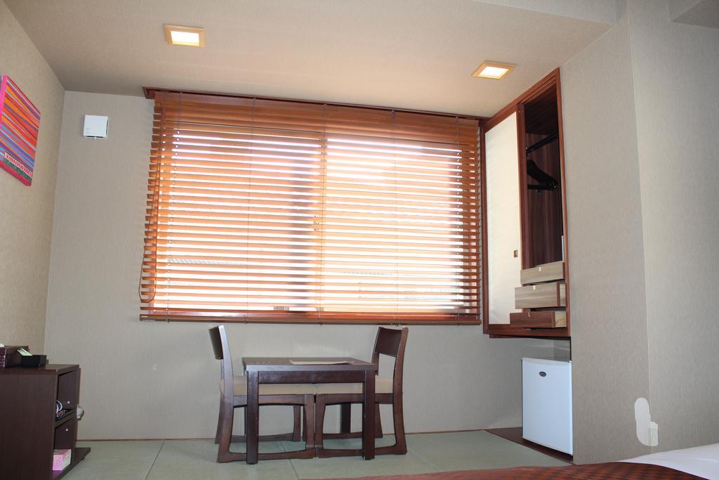 Hotel Saika Fujisawa Habitación foto